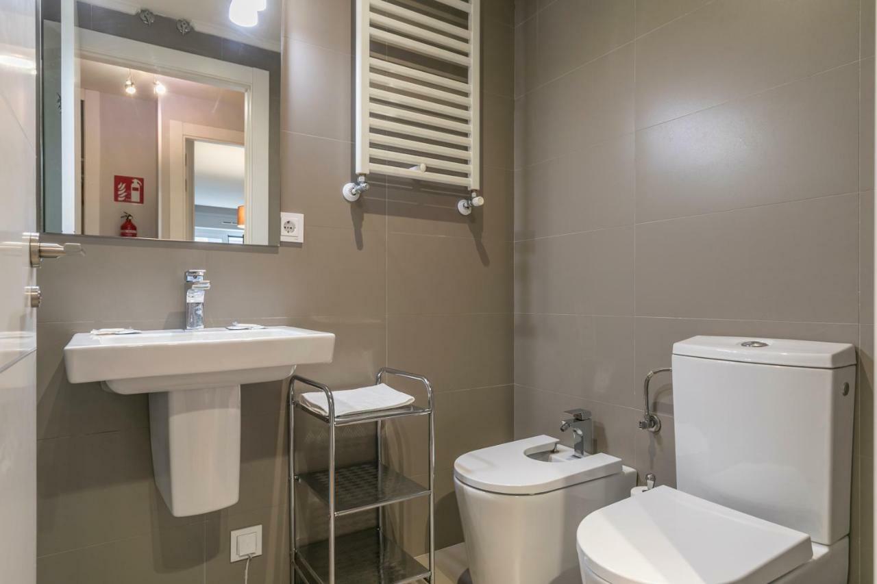Zurriola Suites By Forever Rentals San Sebastian Ngoại thất bức ảnh
