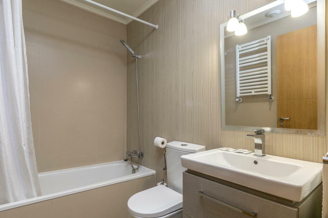 Zurriola Suites By Forever Rentals San Sebastian Ngoại thất bức ảnh